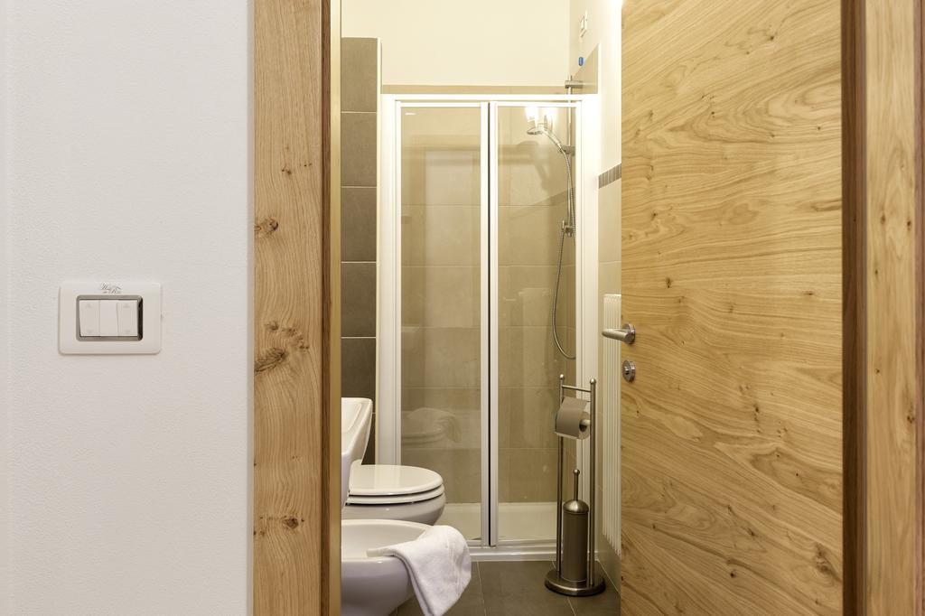 Hotel Alla Rocca Varena Oda fotoğraf