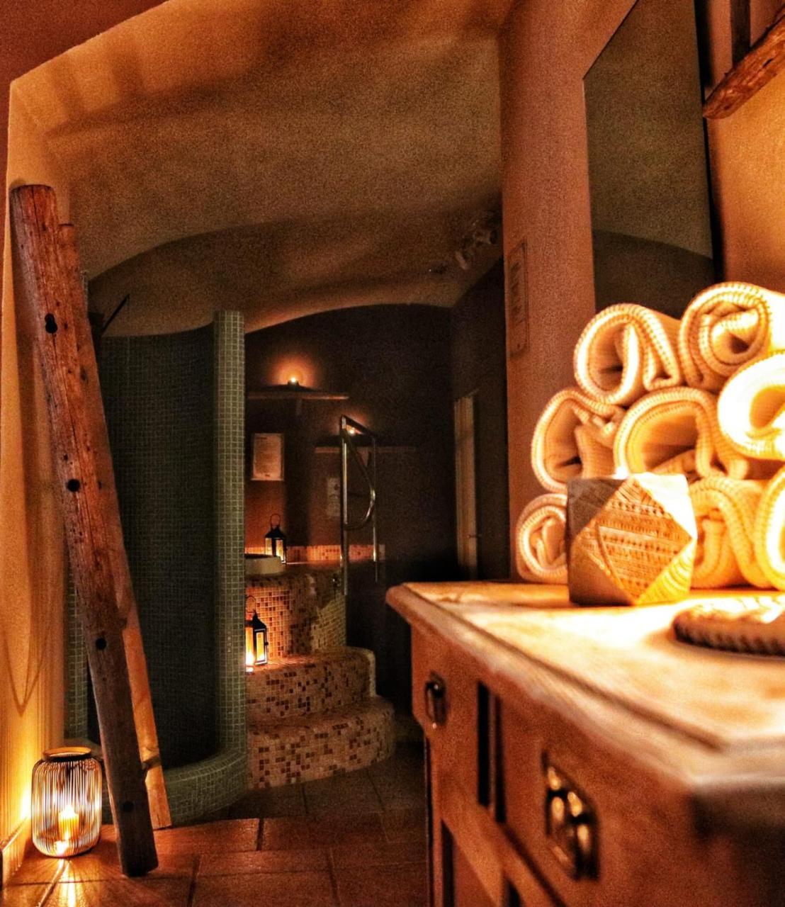 Hotel Alla Rocca Varena Dış mekan fotoğraf